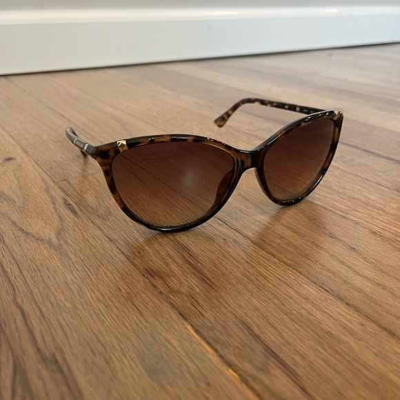Michael Kors Sunglasses - Picture 2 of 4